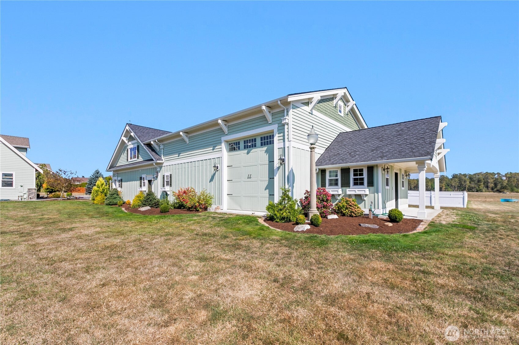 Burlington, Washington, 98233, United States, 4 Bedrooms Bedrooms, ,3 BathroomsBathrooms,Residential,Active,1944052