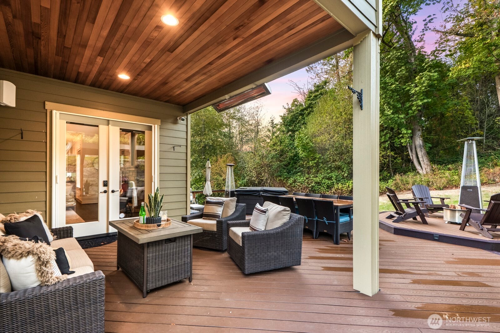 Redmond, Washington, 98053, United States, 4 Bedrooms Bedrooms, ,5 BathroomsBathrooms,Residential,Active,1967297