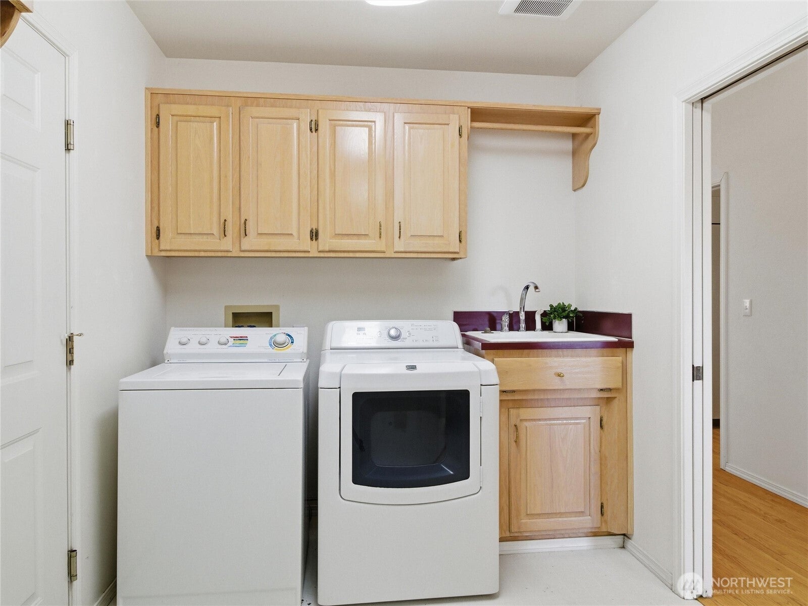 Olympia, Washington, 98513, United States, 3 Bedrooms Bedrooms, ,2 BathroomsBathrooms,Residential,Active,2007016