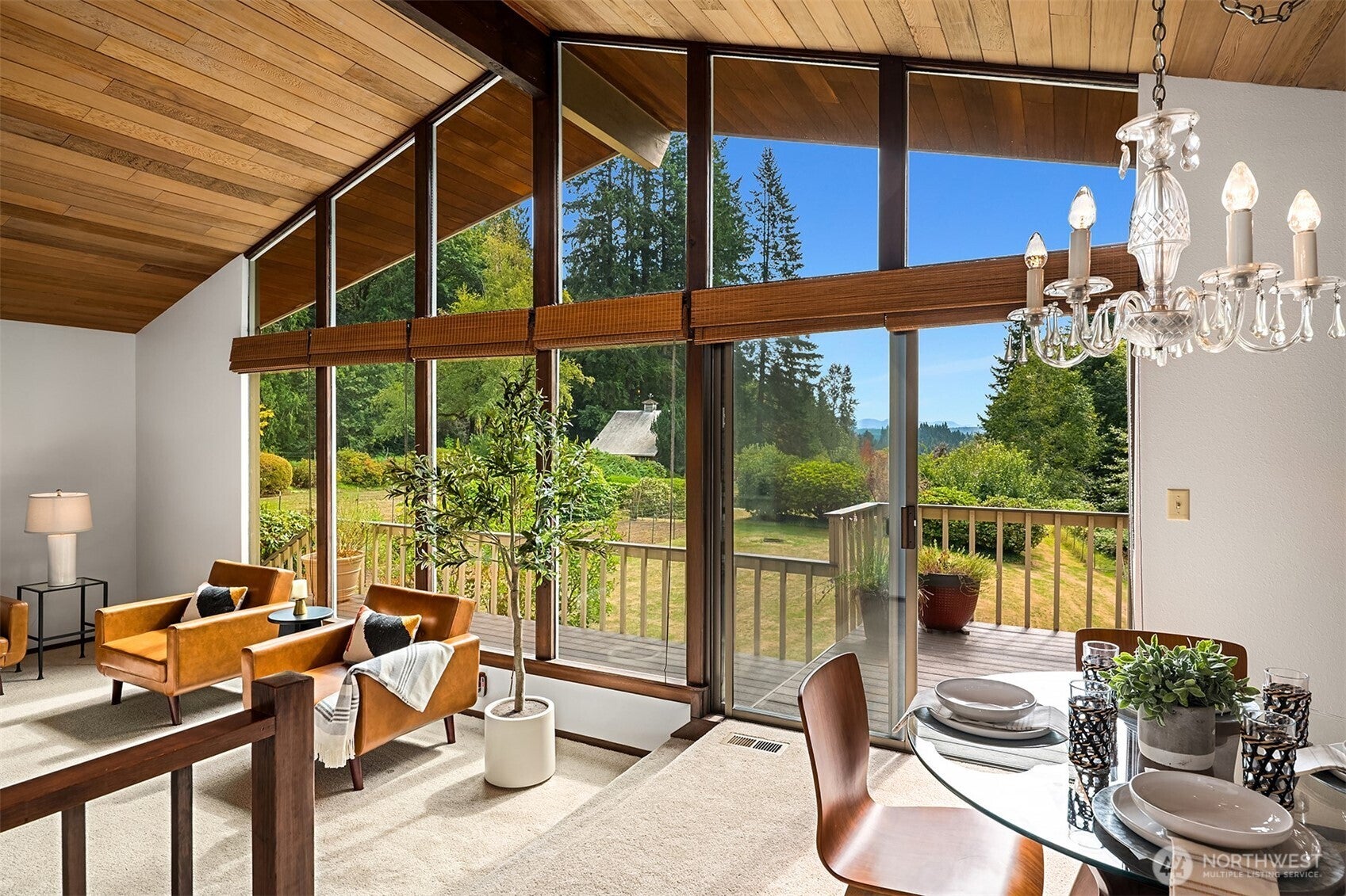 Duvall, Washington, 98019, United States, 4 Bedrooms Bedrooms, ,4 BathroomsBathrooms,Residential,Active,1943766