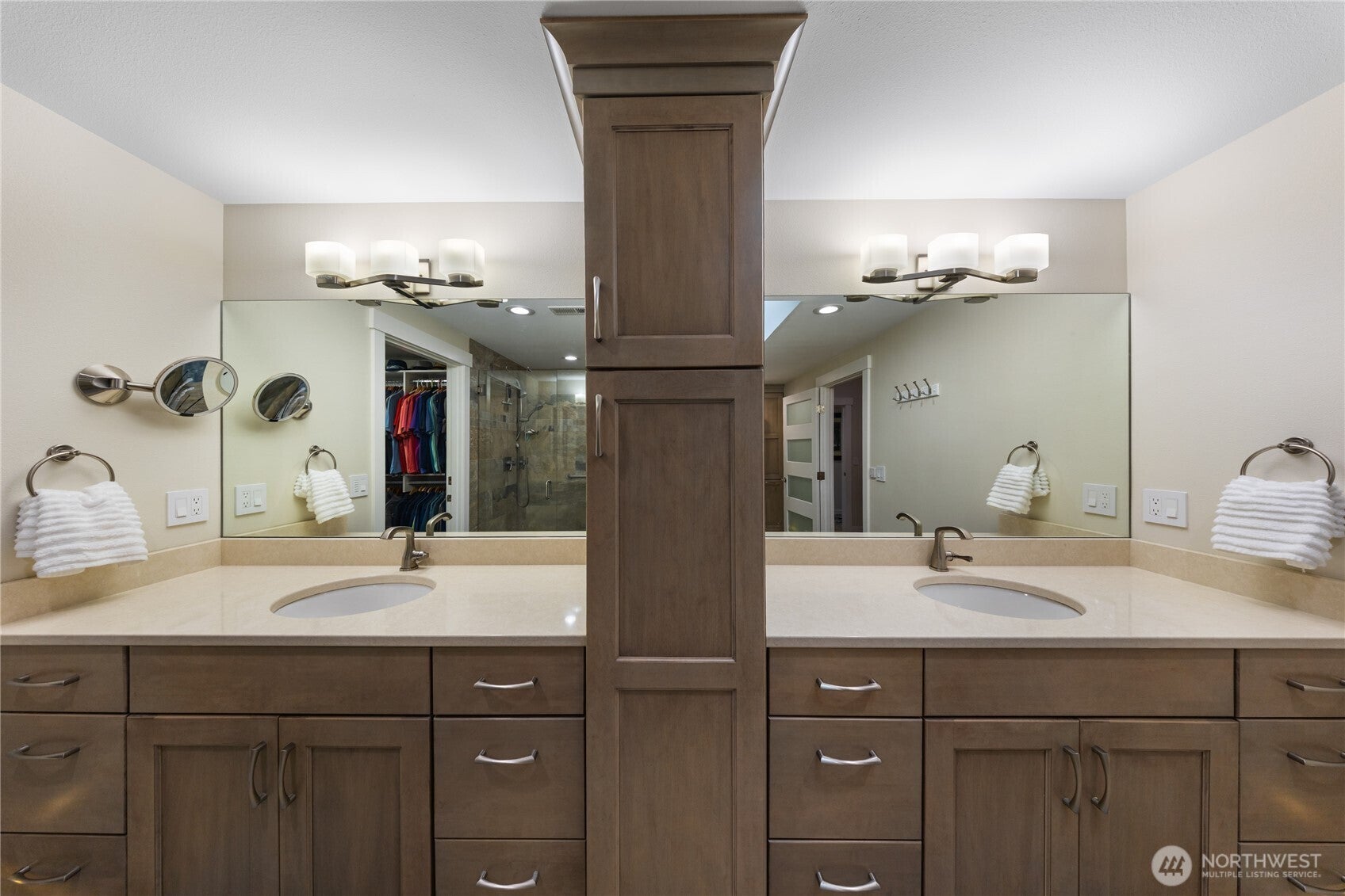 Anacortes, Washington, 98221, United States, 3 Bedrooms Bedrooms, ,2 BathroomsBathrooms,Residential,Active,2009181