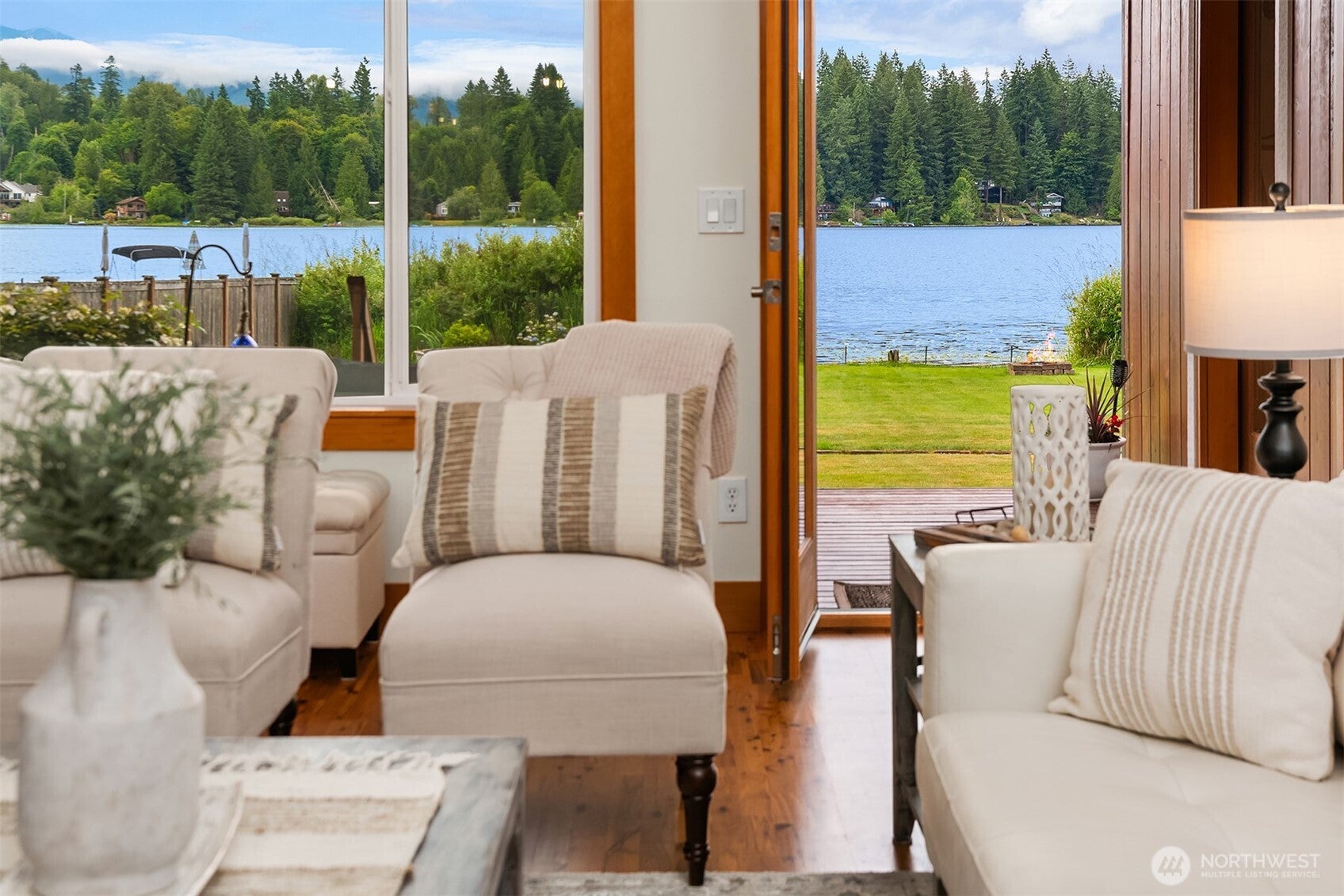 Carnation, Washington, 98014, United States, ,3 BathroomsBathrooms,Residential,Active,1871260