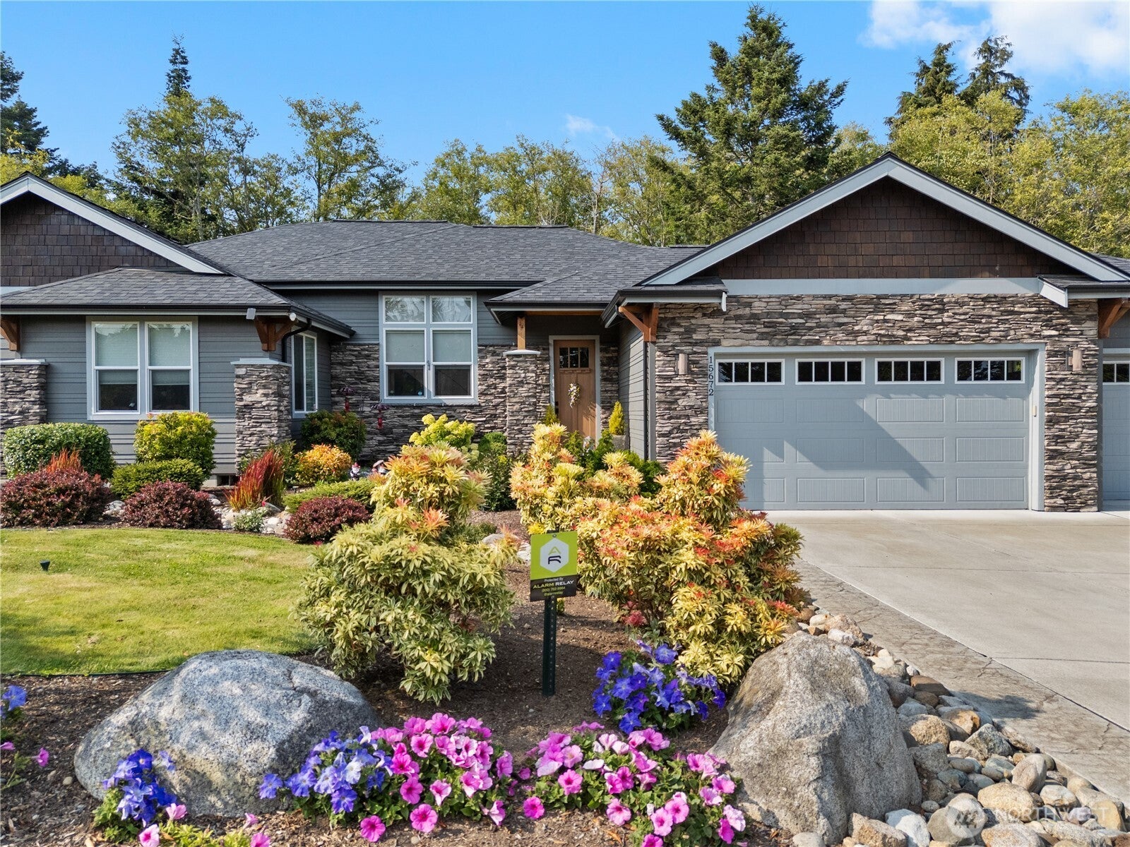 Anacortes, Washington, 98221, United States, 3 Bedrooms Bedrooms, ,2 BathroomsBathrooms,Residential,Active,1968395