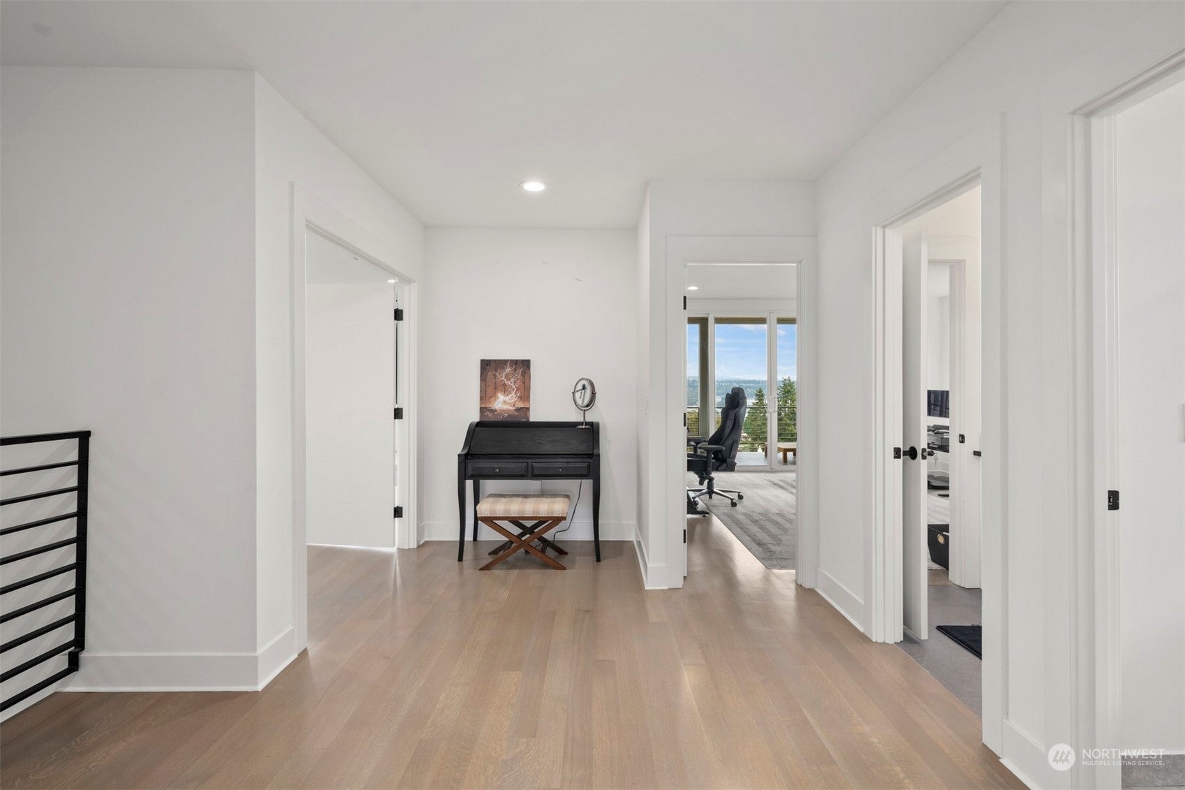 Seattle, Washington, 98178, United States, ,7 BathroomsBathrooms,Residential,Active,1702986