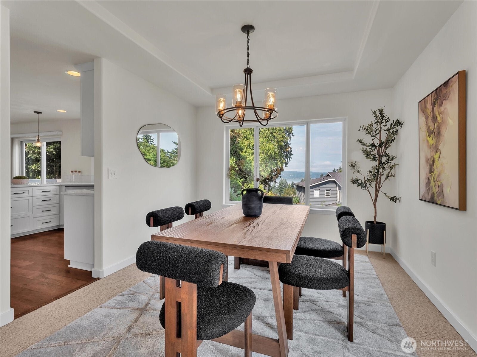 Mukilteo, Washington, 98275, United States, 5 Bedrooms Bedrooms, ,4 BathroomsBathrooms,Residential,Active,1943790