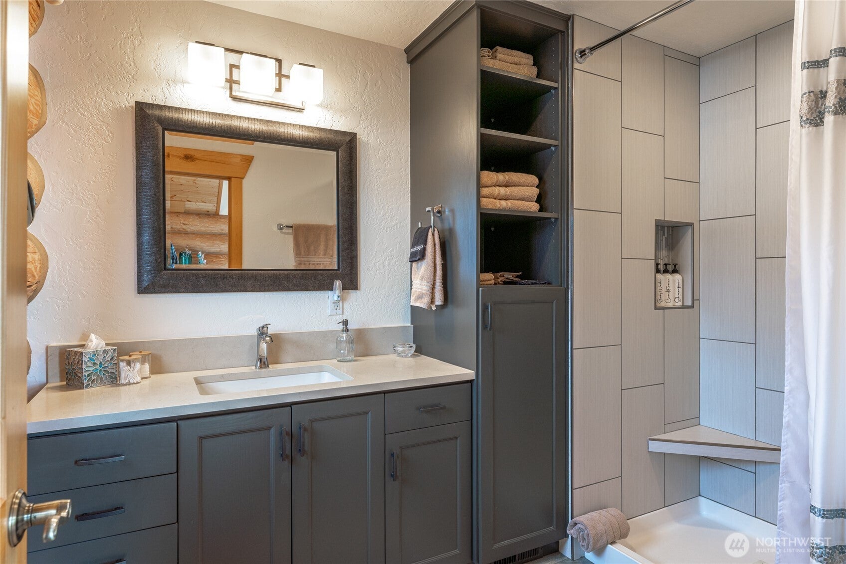 Manson, Washington, 98831, United States, ,7 BathroomsBathrooms,Residential,Active,1788504