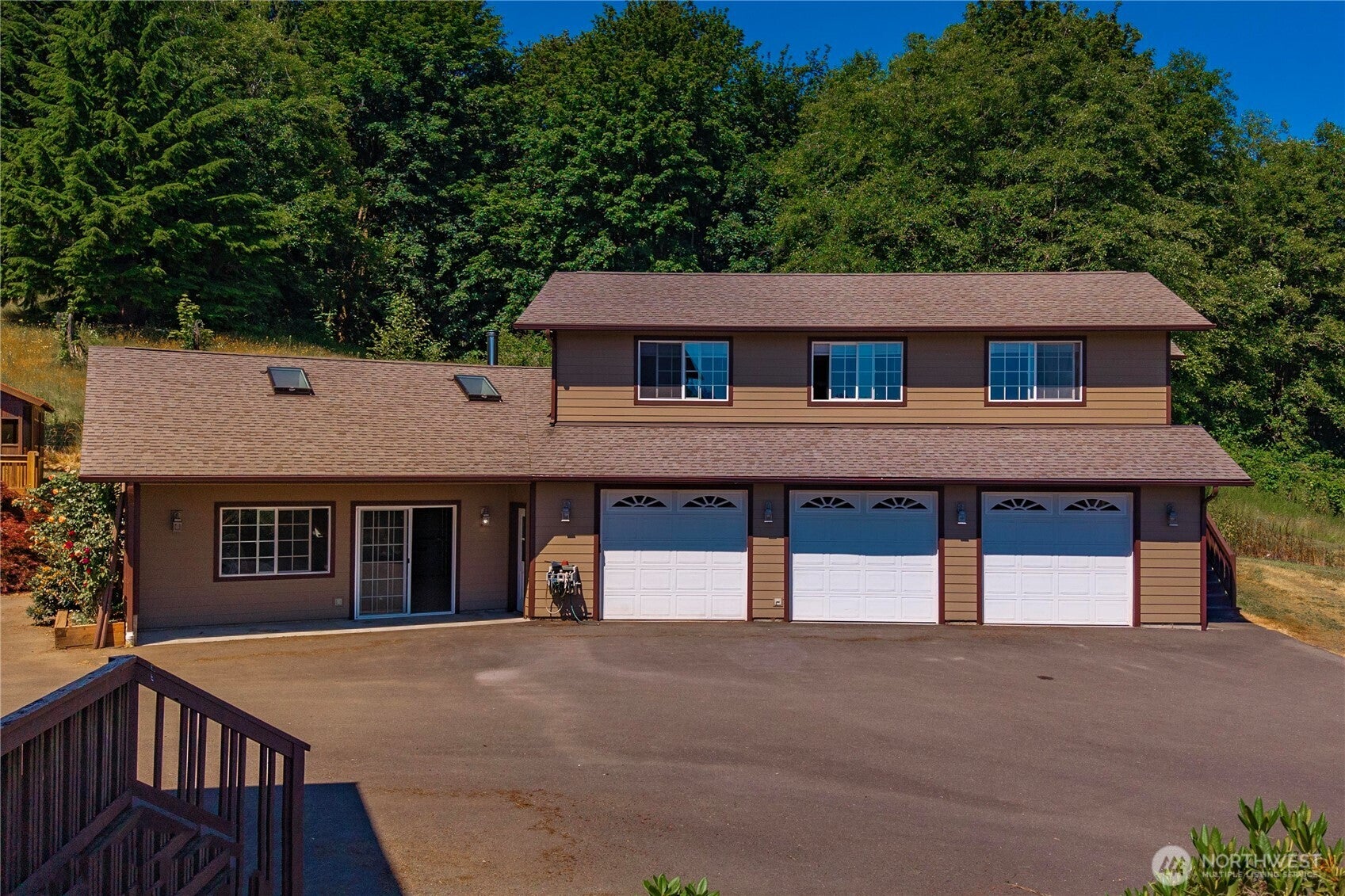 Shelton, Washington, 98584, United States, 5 Bedrooms Bedrooms, ,5 BathroomsBathrooms,Residential,Active,1877788