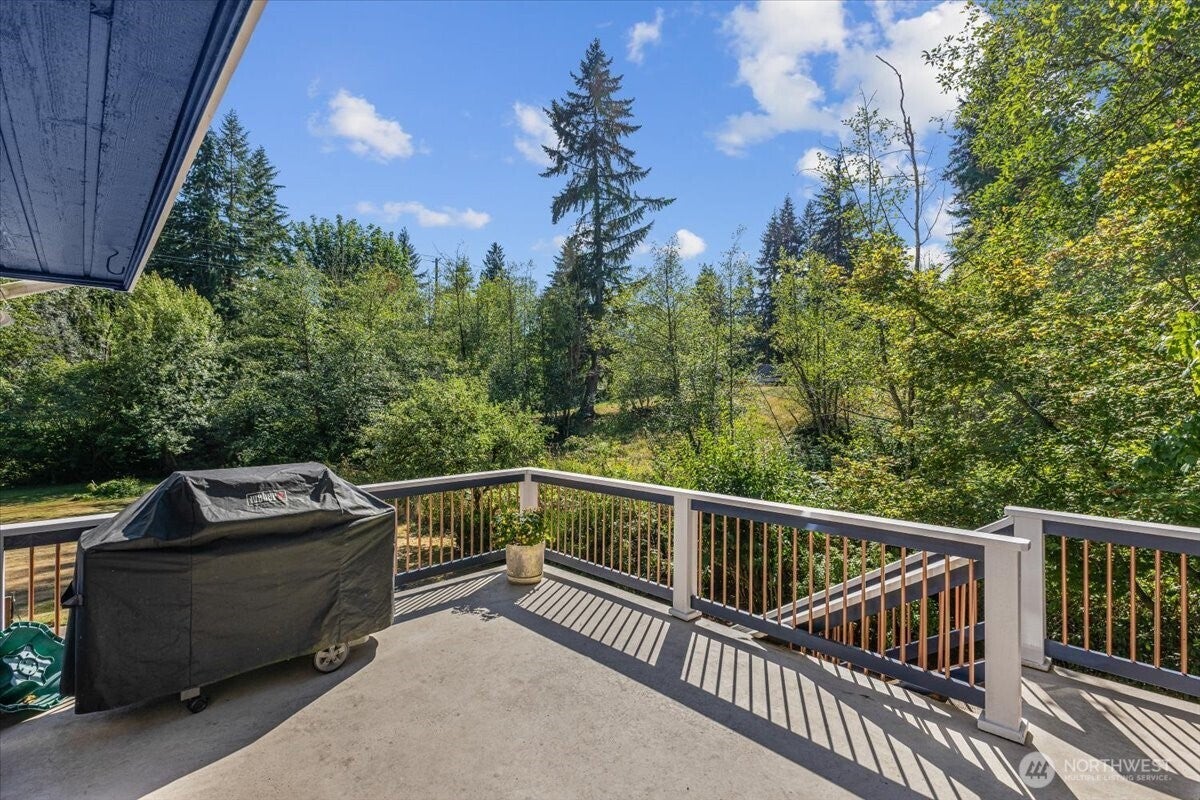 Snohomish, Washington, 98296, United States, 4 Bedrooms Bedrooms, ,4 BathroomsBathrooms,Residential,Active,1914620