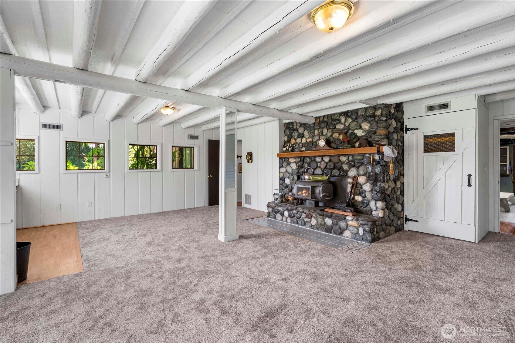 Sequim, Washington, 98382, United States, 2 Bedrooms Bedrooms, ,5 BathroomsBathrooms,Residential,Active,1900162