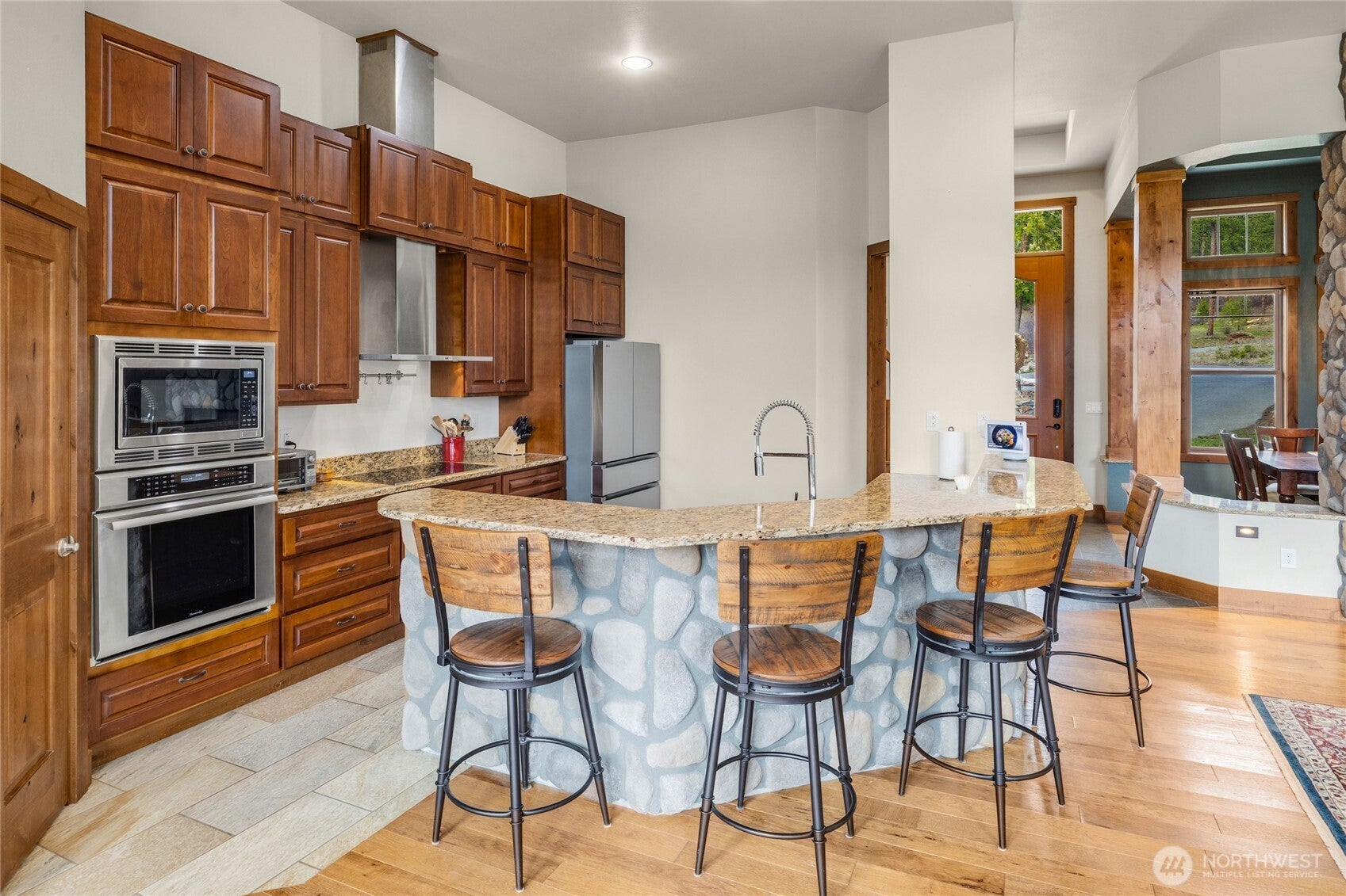 Cle Elum, Washington, 98922, United States, 3 Bedrooms Bedrooms, ,3 BathroomsBathrooms,Residential,Active,2031010