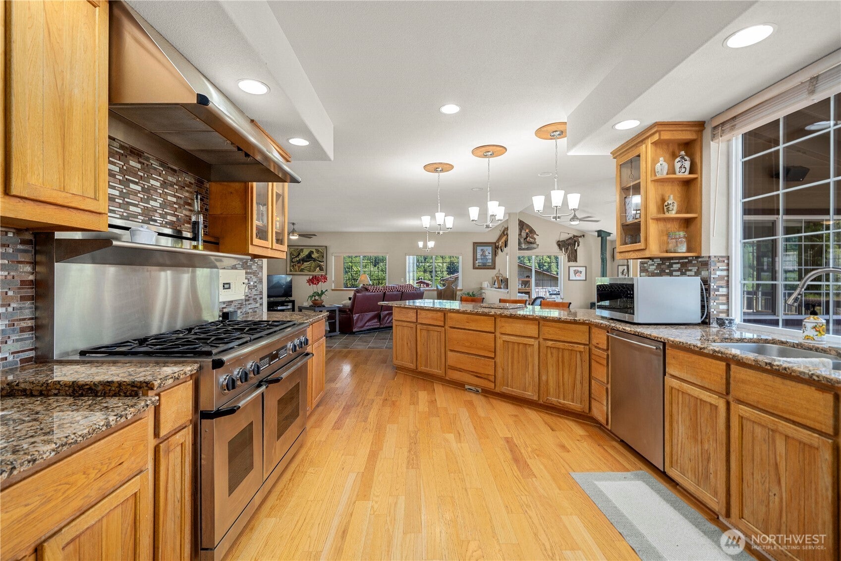 Shelton, Washington, 98584, United States, 5 Bedrooms Bedrooms, ,5 BathroomsBathrooms,Residential,Active,1877788