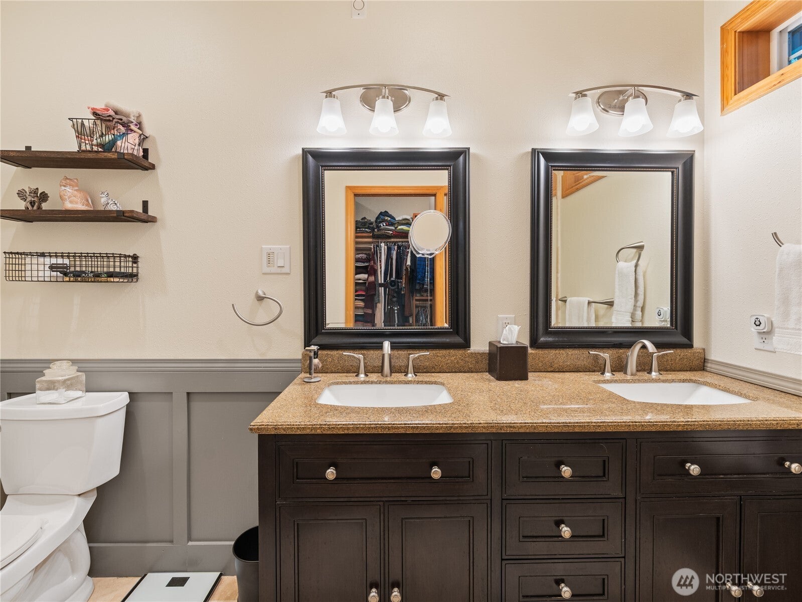 Camano Island, Washington, 98282, United States, 3 Bedrooms Bedrooms, ,4 BathroomsBathrooms,Residential,Active,2008699