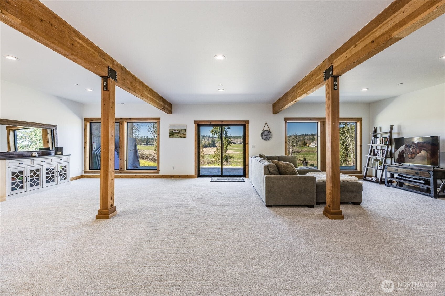 Eatonville, Washington, 98328, United States, 3 Bedrooms Bedrooms, ,3 BathroomsBathrooms,Residential,Active,1798196
