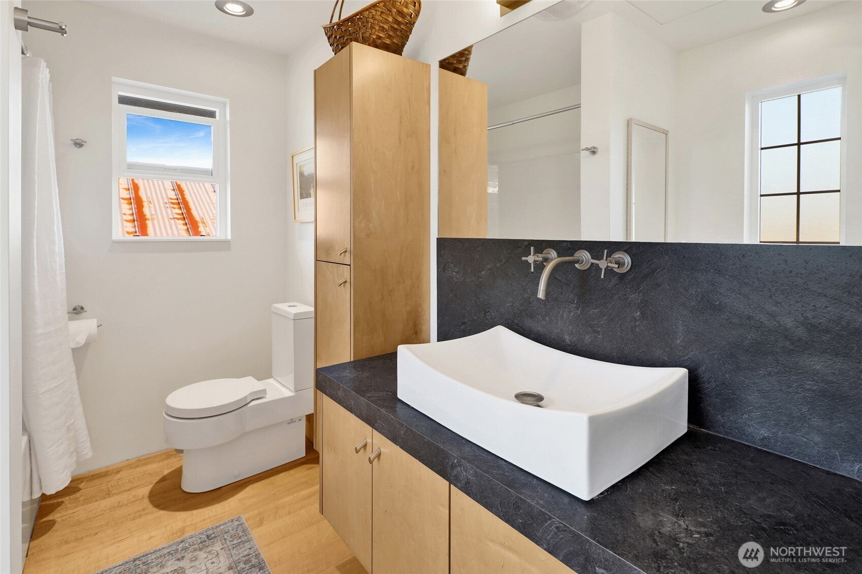 Bow, Washington, 98232, United States, 2 Bedrooms Bedrooms, ,1 BathroomBathrooms,Residential,Active,1951790