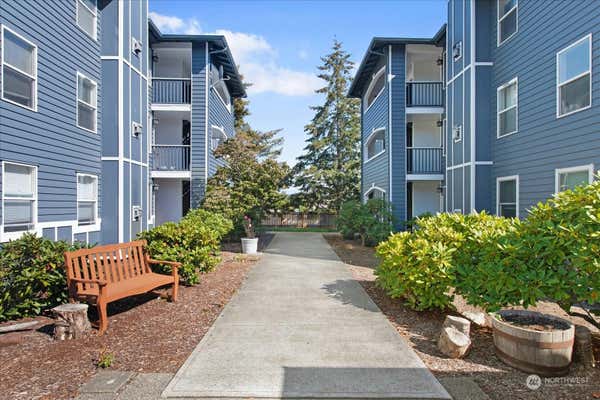 300 N OAK HARBOR ST APT B302, OAK HARBOR, WA 98277, photo 2 of 30