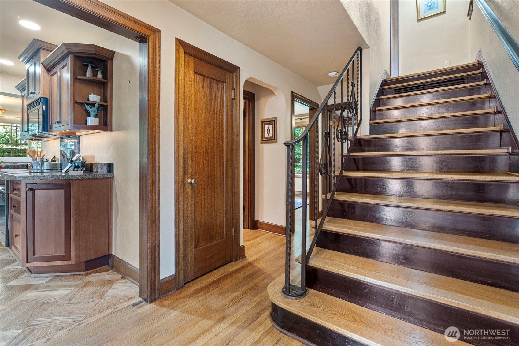 Tacoma, Washington, 98406, United States, 4 Bedrooms Bedrooms, ,4 BathroomsBathrooms,Residential,Active,1952076