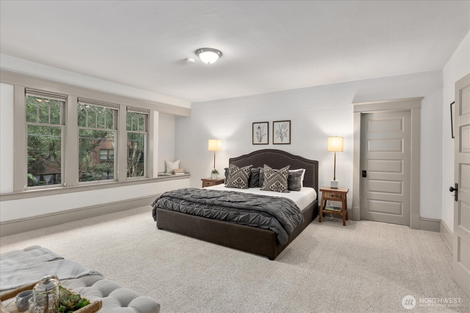 Seattle, Washington, 98102, United States, 4 Bedrooms Bedrooms, ,2 BathroomsBathrooms,Residential,Active,1905356