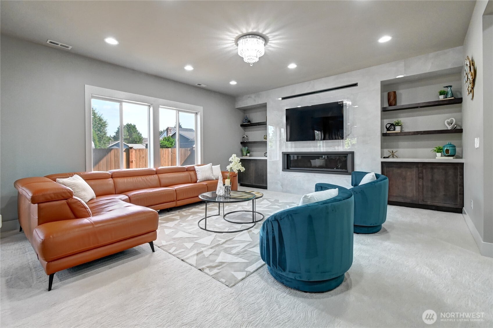 Bothell, Washington, 98012, United States, 4 Bedrooms Bedrooms, ,3 BathroomsBathrooms,Residential,Active,1905359