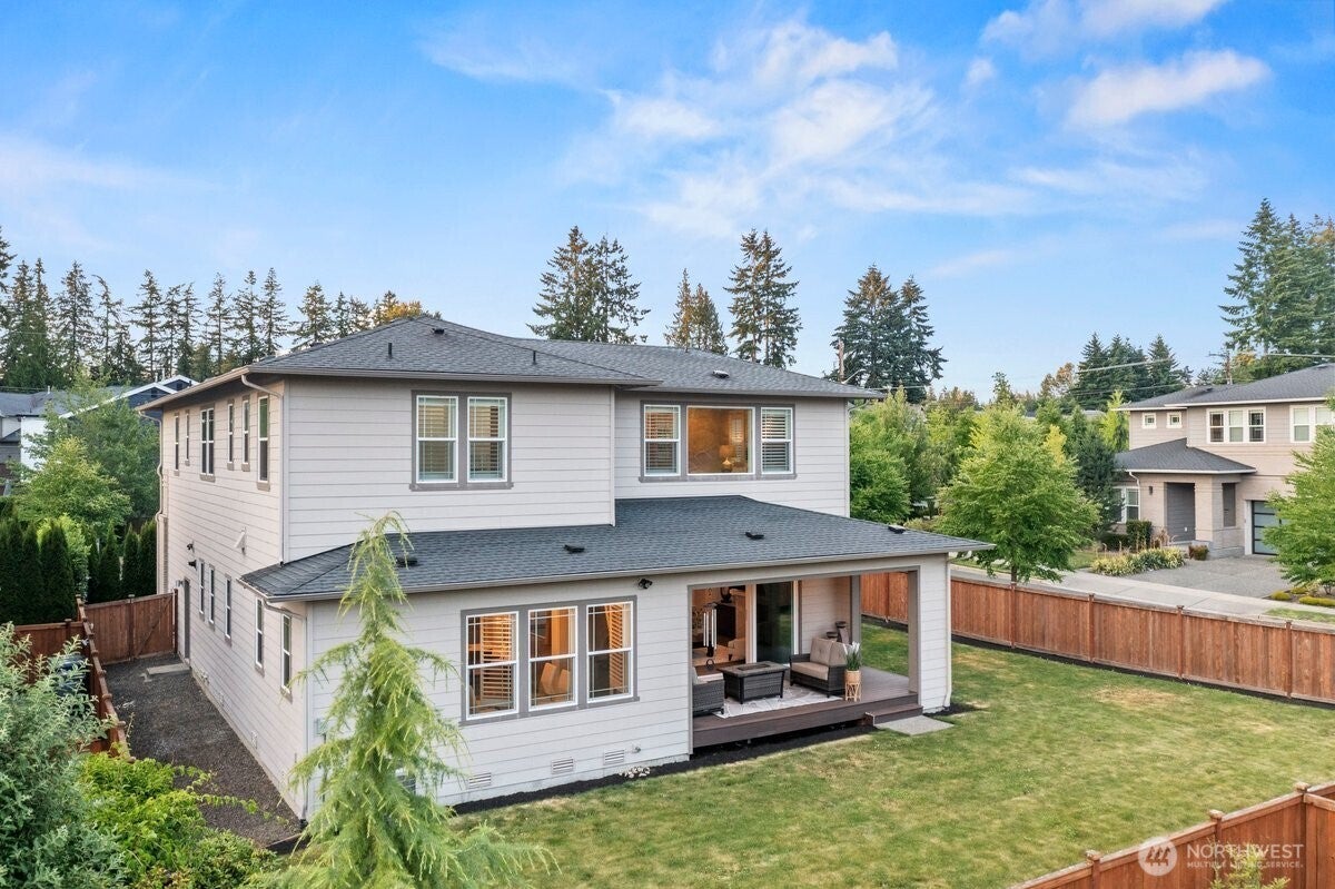 Bothell, Washington, 98021, United States, 4 Bedrooms Bedrooms, ,5 BathroomsBathrooms,Residential,Active,1860296