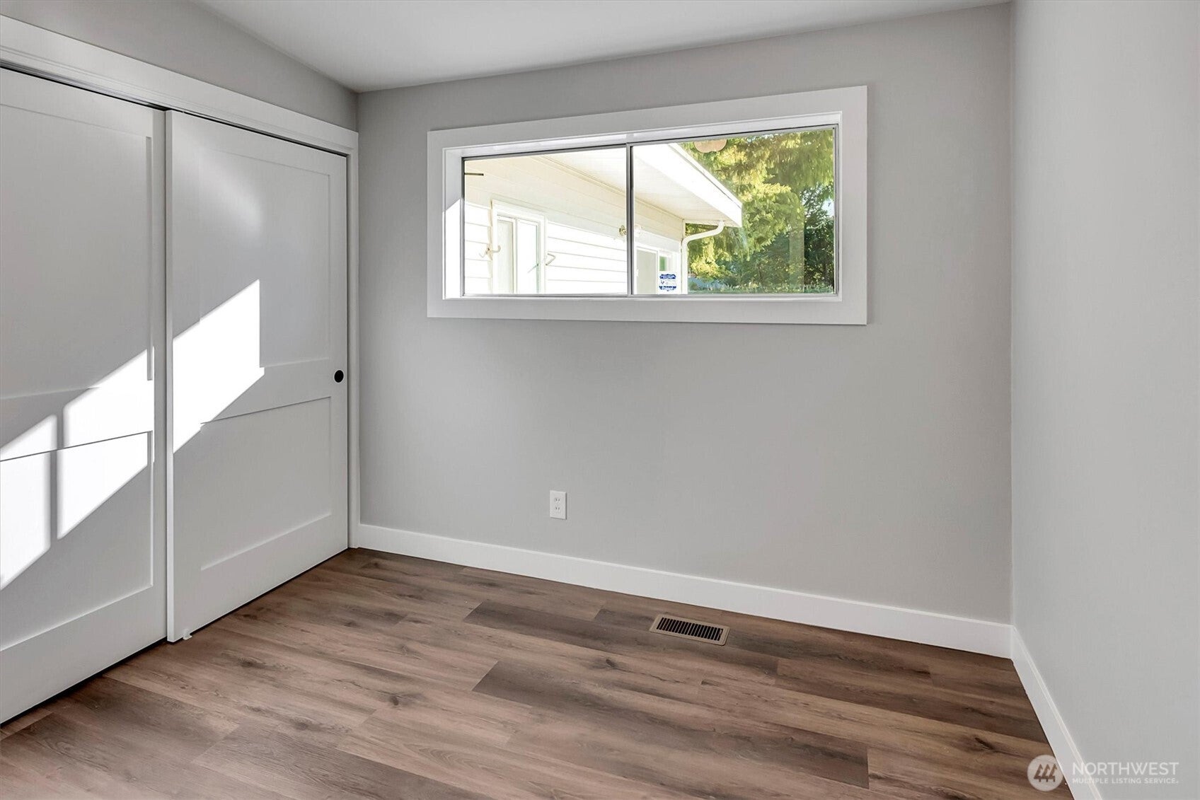 Renton, Washington, 98059, United States, 3 Bedrooms Bedrooms, ,2 BathroomsBathrooms,Residential,Active,1967101