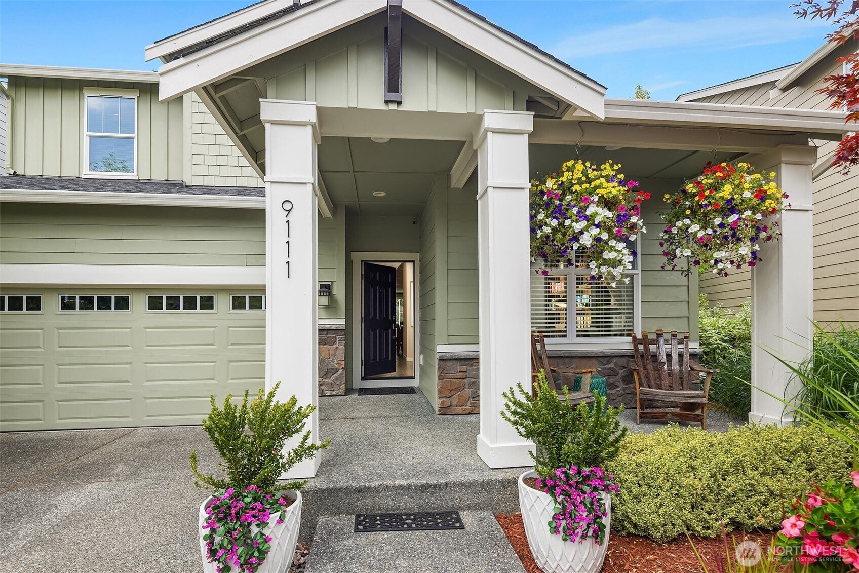 Snoqualmie, Washington, 98065, United States, 5 Bedrooms Bedrooms, ,3 BathroomsBathrooms,Residential,Active,1929447