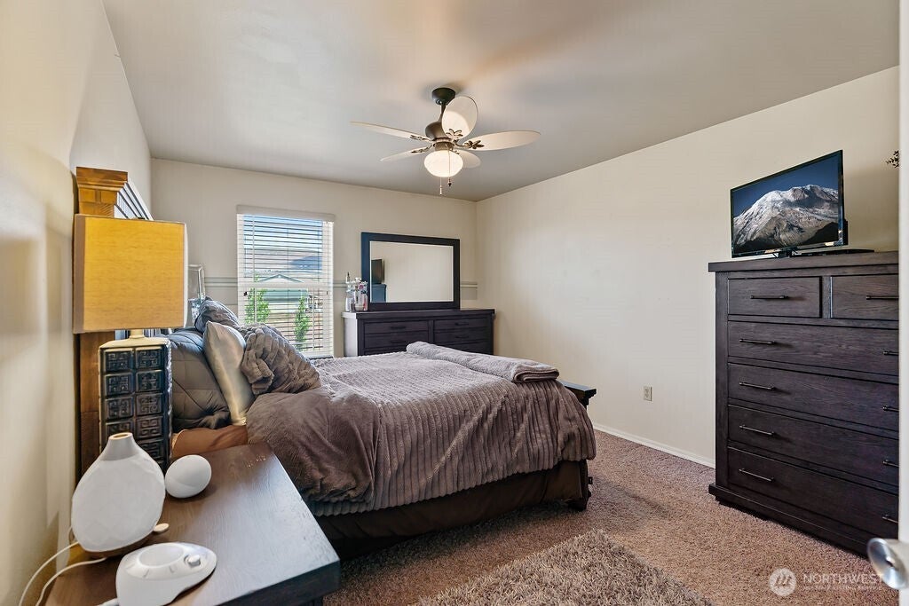 Yakima, Washington, 98901, United States, 4 Bedrooms Bedrooms, ,3 BathroomsBathrooms,Residential,Active,1820832