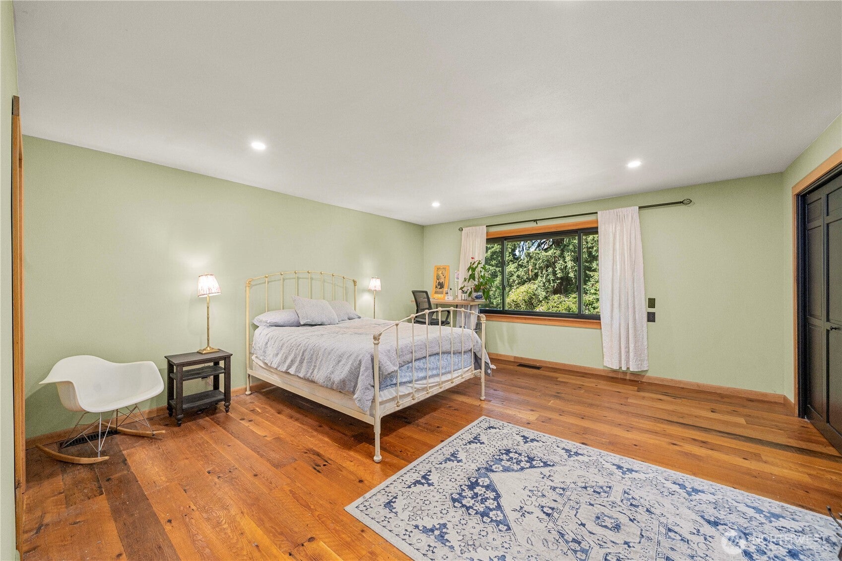 Lakewood, Washington, 98499, United States, ,3 BathroomsBathrooms,Residential,Active,1888516