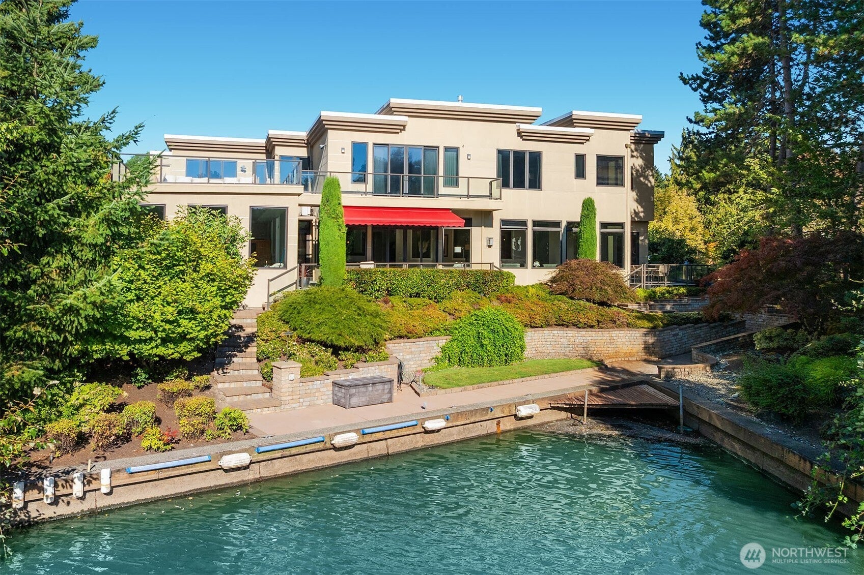 Bellevue, Washington, 98006, United States, 5 Bedrooms Bedrooms, ,8 BathroomsBathrooms,Residential,Active,1914795