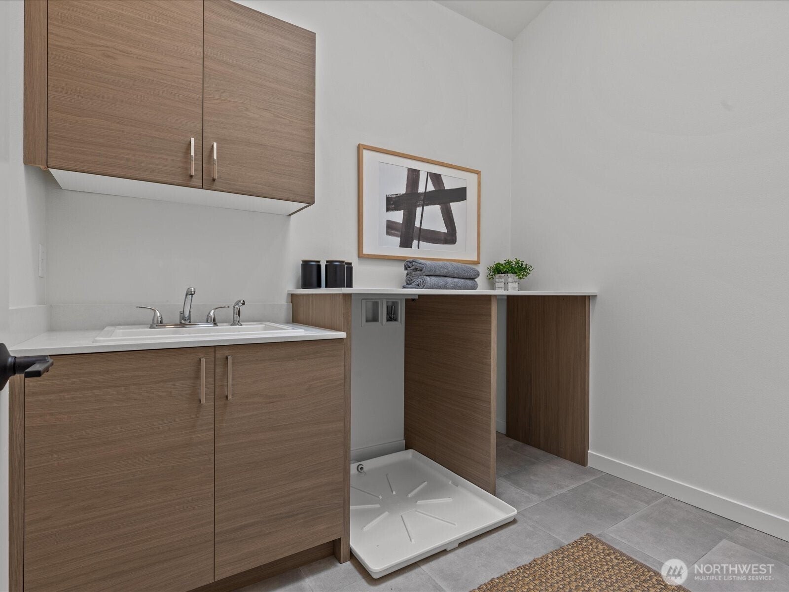 Seattle, Washington, 98117, United States, 4 Bedrooms Bedrooms, ,4 BathroomsBathrooms,Residential,Active,1996304