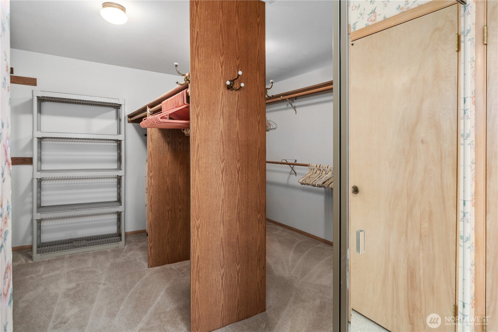 Brinnon, Washington, 98320, United States, 2 Bedrooms Bedrooms, ,4 BathroomsBathrooms,Residential,Active,1852670