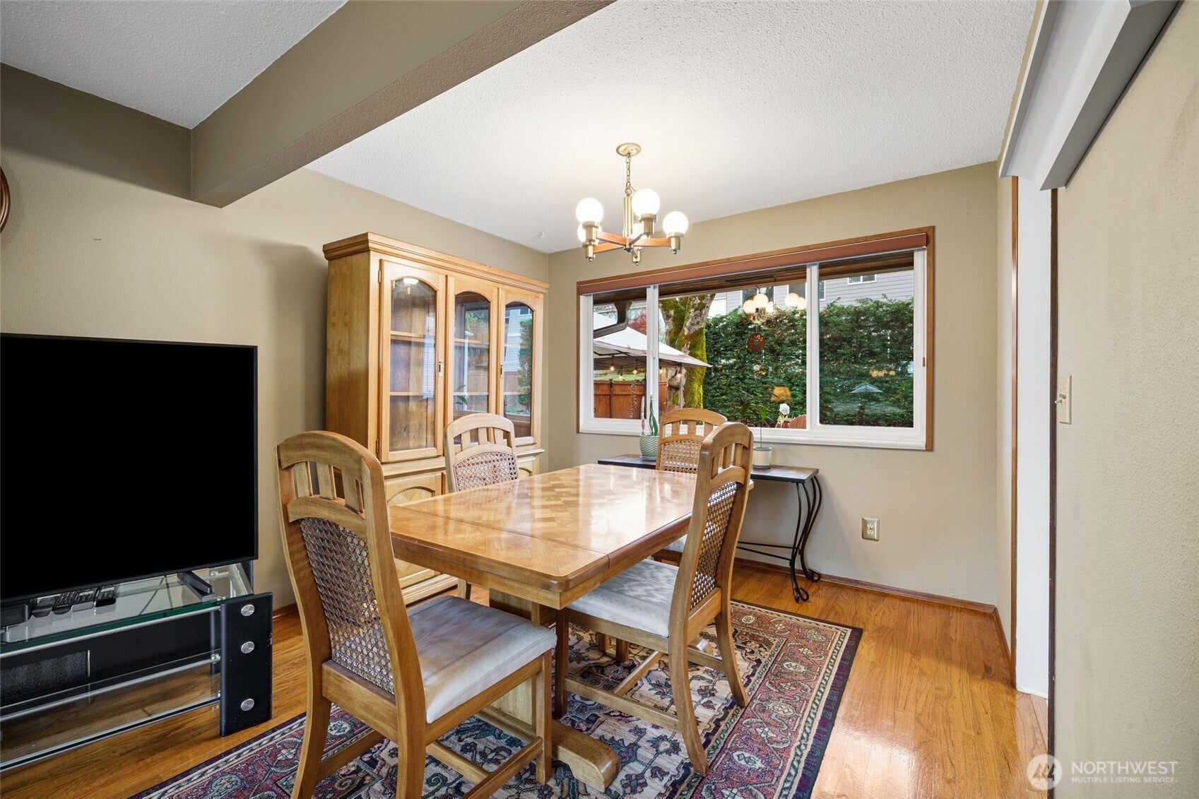 Lynnwood, Washington, 98087, United States, 3 Bedrooms Bedrooms, ,3 BathroomsBathrooms,Residential,Active,1987204