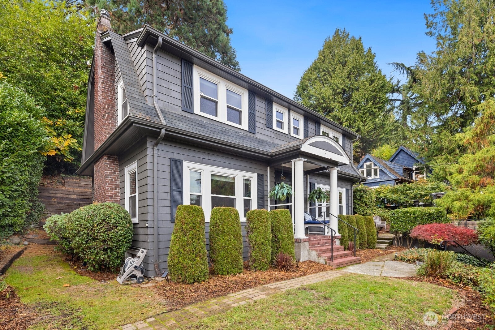 Seattle, Washington, 98122, United States, 3 Bedrooms Bedrooms, ,3 BathroomsBathrooms,Residential,Active,1988423