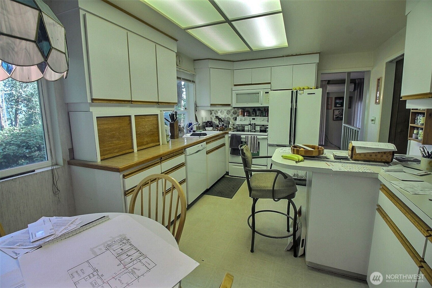 Sammamish, Washington, 98075, United States, 2 Bedrooms Bedrooms, ,2 BathroomsBathrooms,Residential,Active,1941345