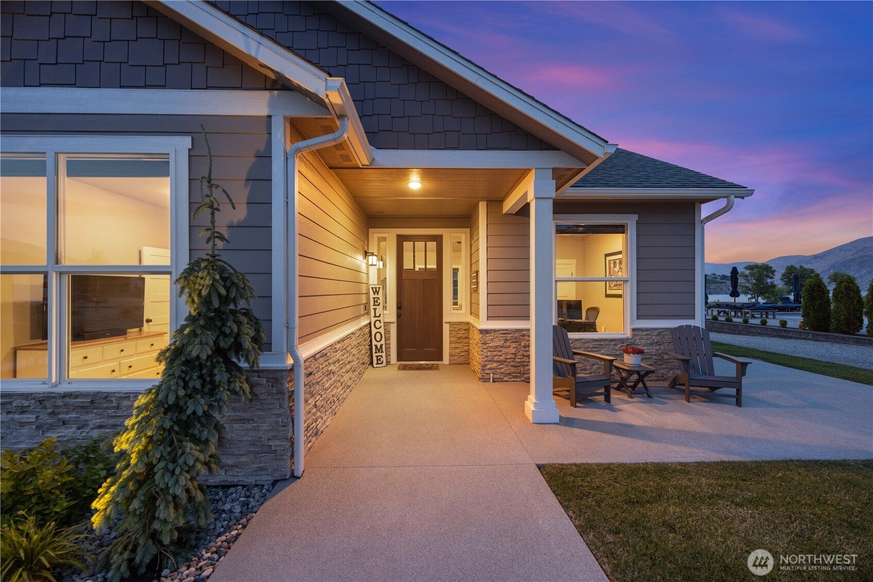 Orondo, Washington, 98843, United States, 4 Bedrooms Bedrooms, ,2 BathroomsBathrooms,Residential,Active,1919394