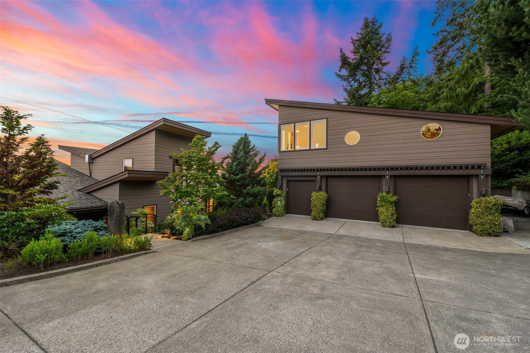 Gig Harbor, Washington, 98335, United States, 3 Bedrooms Bedrooms, ,5 BathroomsBathrooms,Residential,Active,1990030