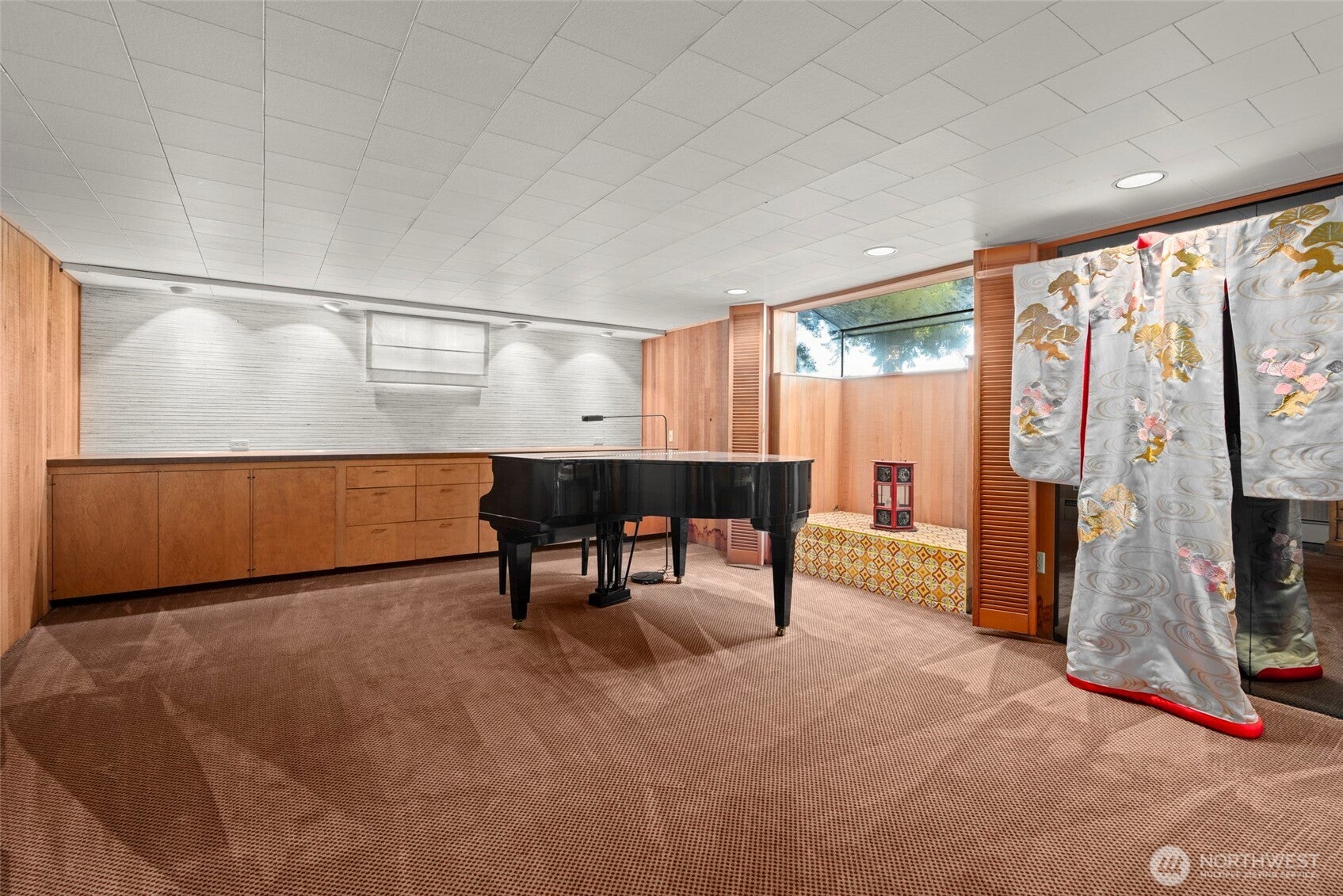 Anacortes, Washington, 98221, United States, 3 Bedrooms Bedrooms, ,2 BathroomsBathrooms,Residential,Active,1922500