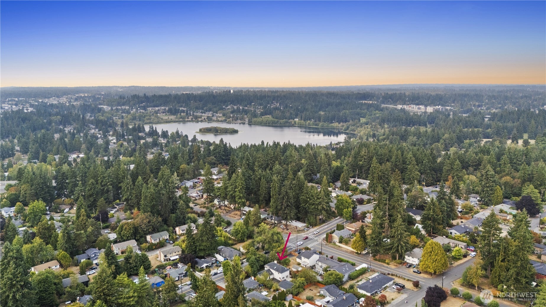 Shoreline, Washington, 98133, United States, 4 Bedrooms Bedrooms, ,3 BathroomsBathrooms,Residential,Active,1944038