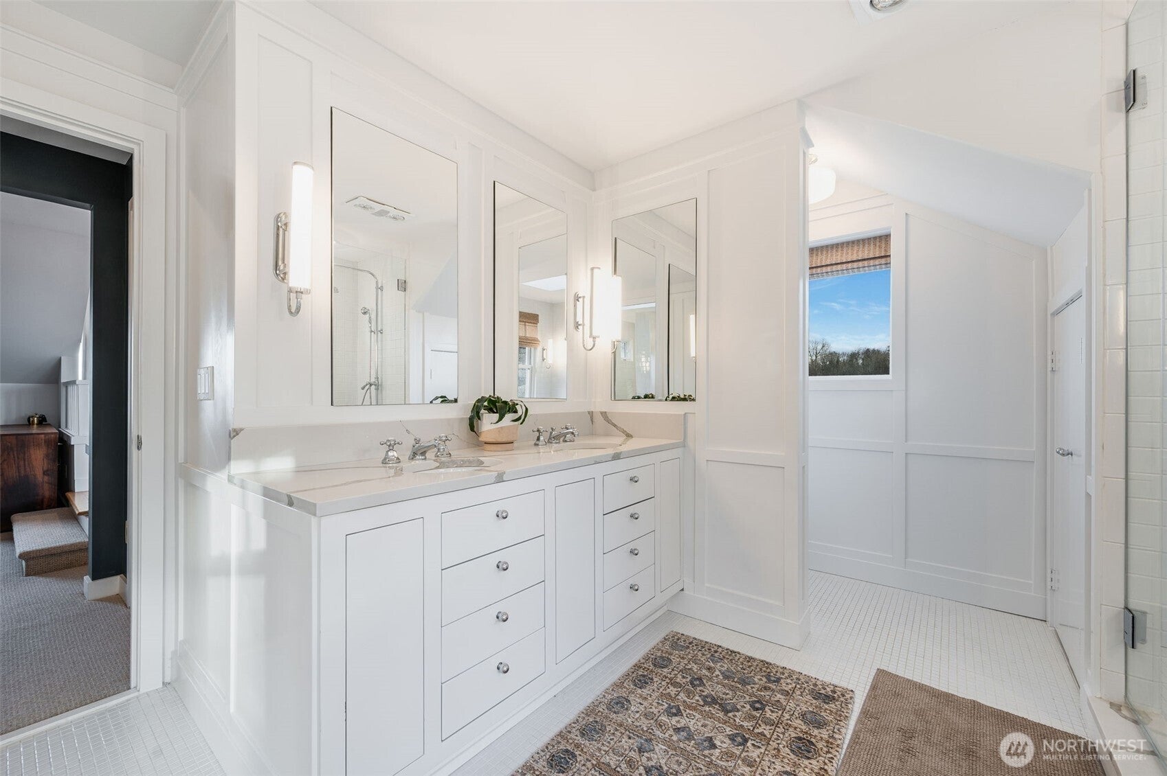 Seattle, Washington, 98144, United States, 5 Bedrooms Bedrooms, ,4 BathroomsBathrooms,Residential,Active,1936447