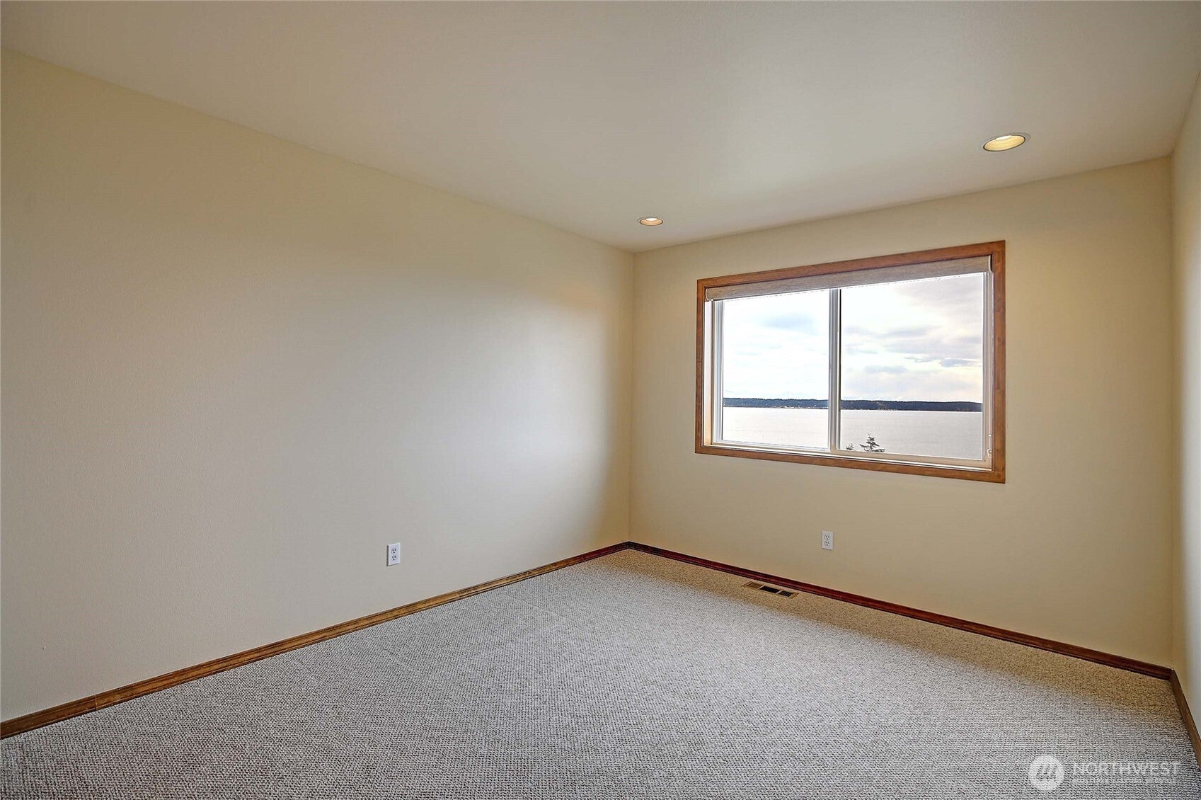 Camano Island, Washington, 98282, United States, 4 Bedrooms Bedrooms, ,3 BathroomsBathrooms,Residential,Active,1973528