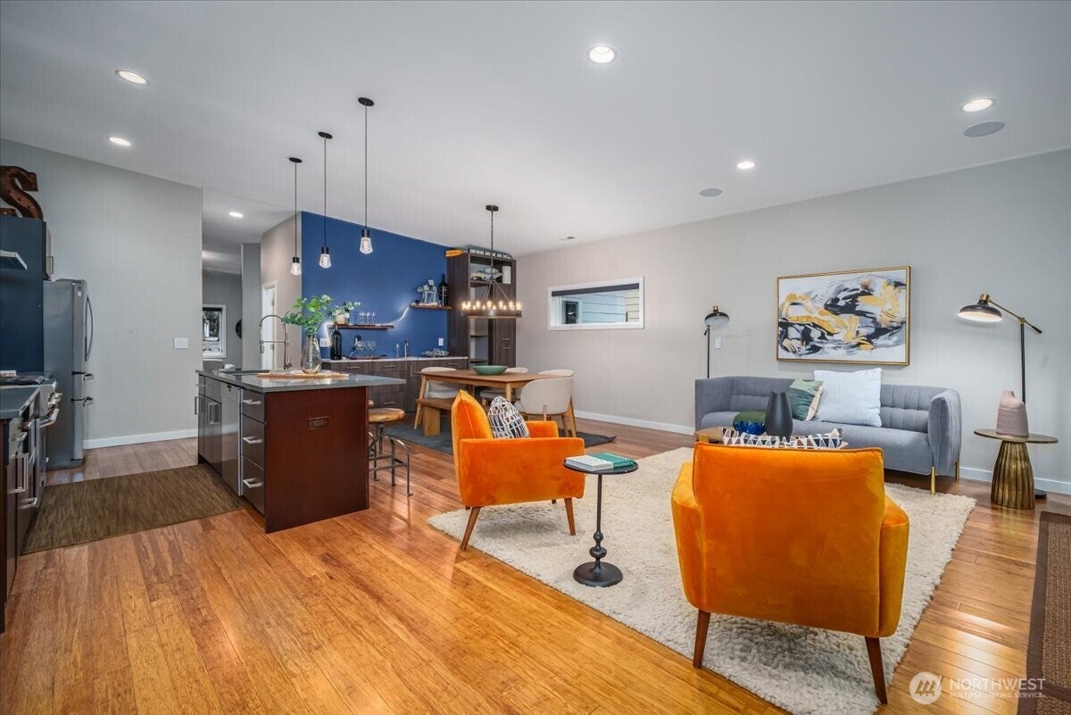 Seattle, Washington, 98177, United States, 4 Bedrooms Bedrooms, ,3 BathroomsBathrooms,Residential,Active,1953640