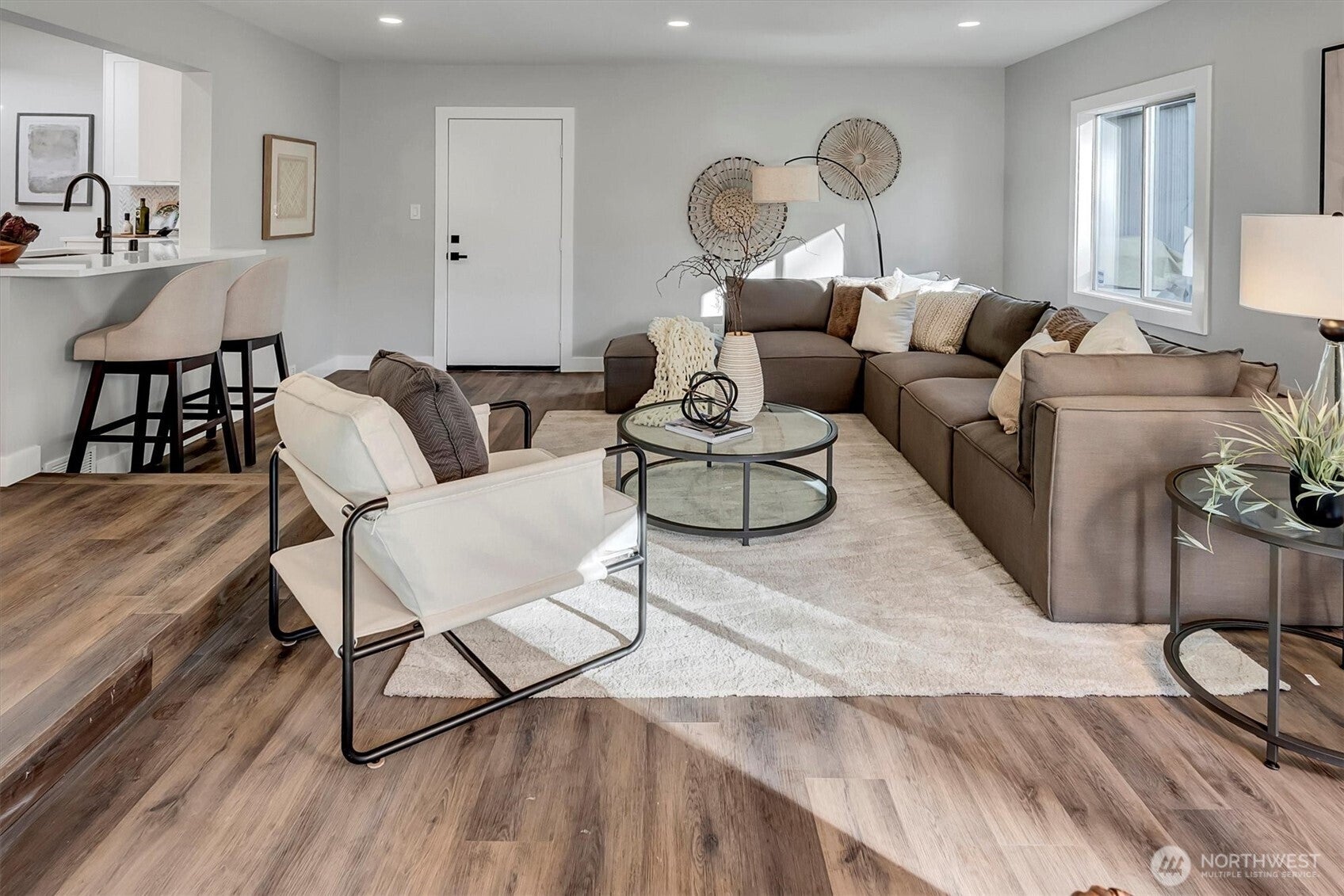 Renton, Washington, 98059, United States, 3 Bedrooms Bedrooms, ,2 BathroomsBathrooms,Residential,Active,1967101