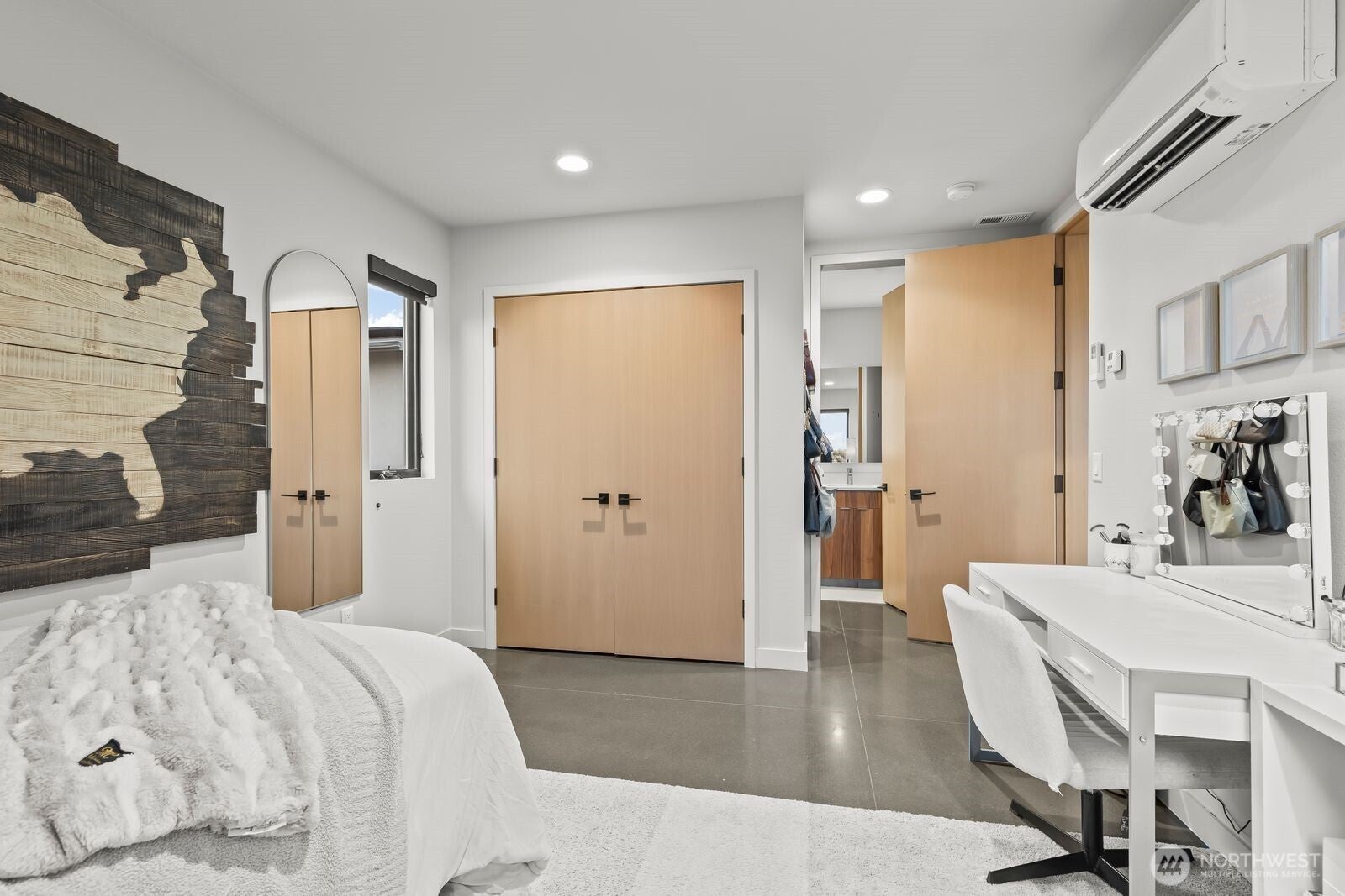 Yakima, Washington, 98908, United States, 1 Bedroom Bedrooms, ,1 BathroomBathrooms,Residential,Active,2013908