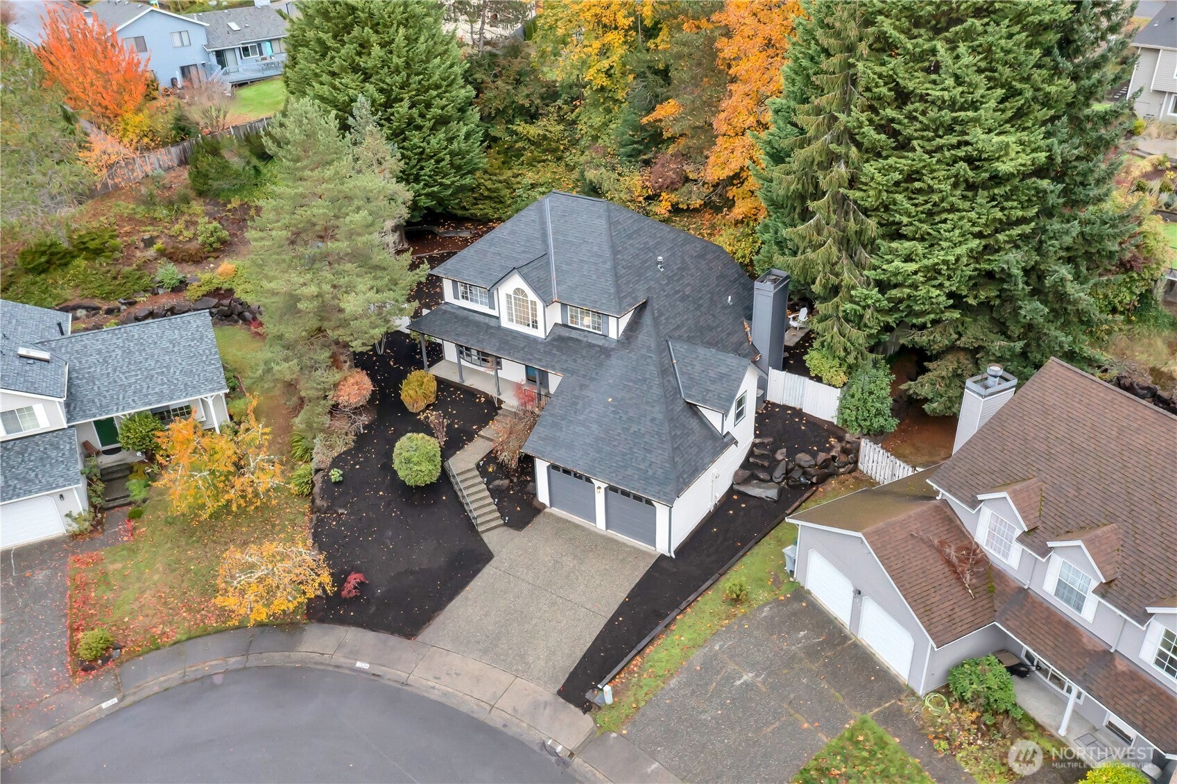 Bellevue, Washington, 98005, United States, 4 Bedrooms Bedrooms, ,3 BathroomsBathrooms,Residential,Active,1988415