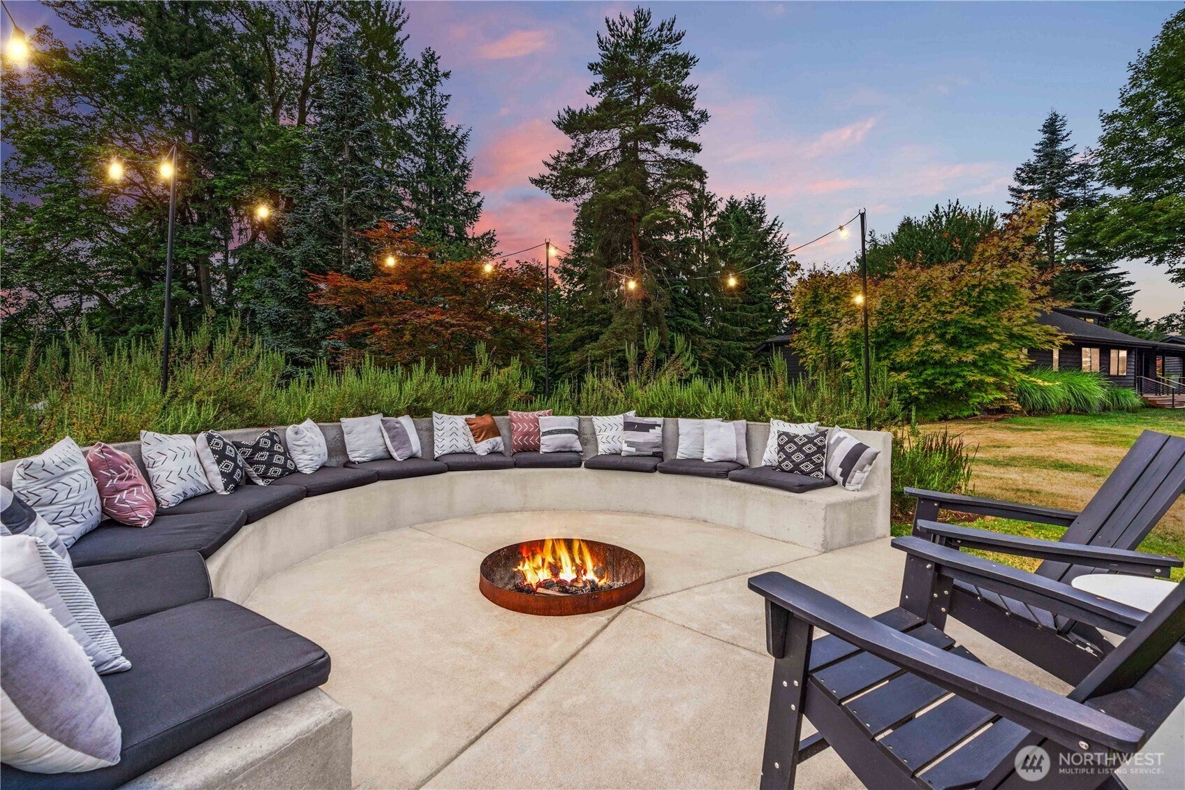 Issaquah, Washington, 98027, United States, 4 Bedrooms Bedrooms, ,3 BathroomsBathrooms,Residential,Active,1892601