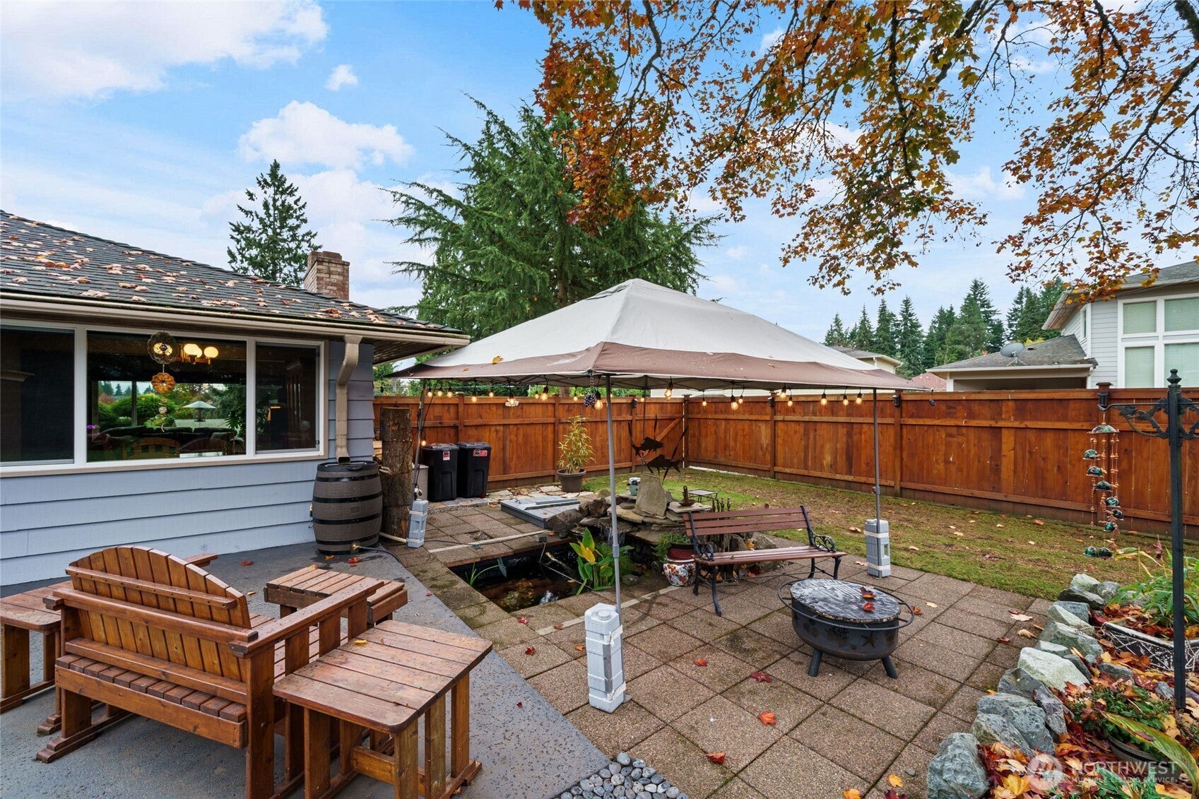 Lynnwood, Washington, 98087, United States, 3 Bedrooms Bedrooms, ,3 BathroomsBathrooms,Residential,Active,1987204