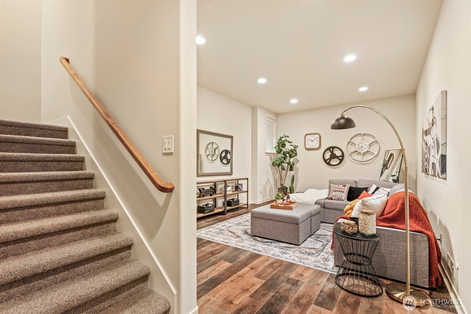 Redmond, Washington, 98053, United States, 4 Bedrooms Bedrooms, ,5 BathroomsBathrooms,Residential,Active,1967297