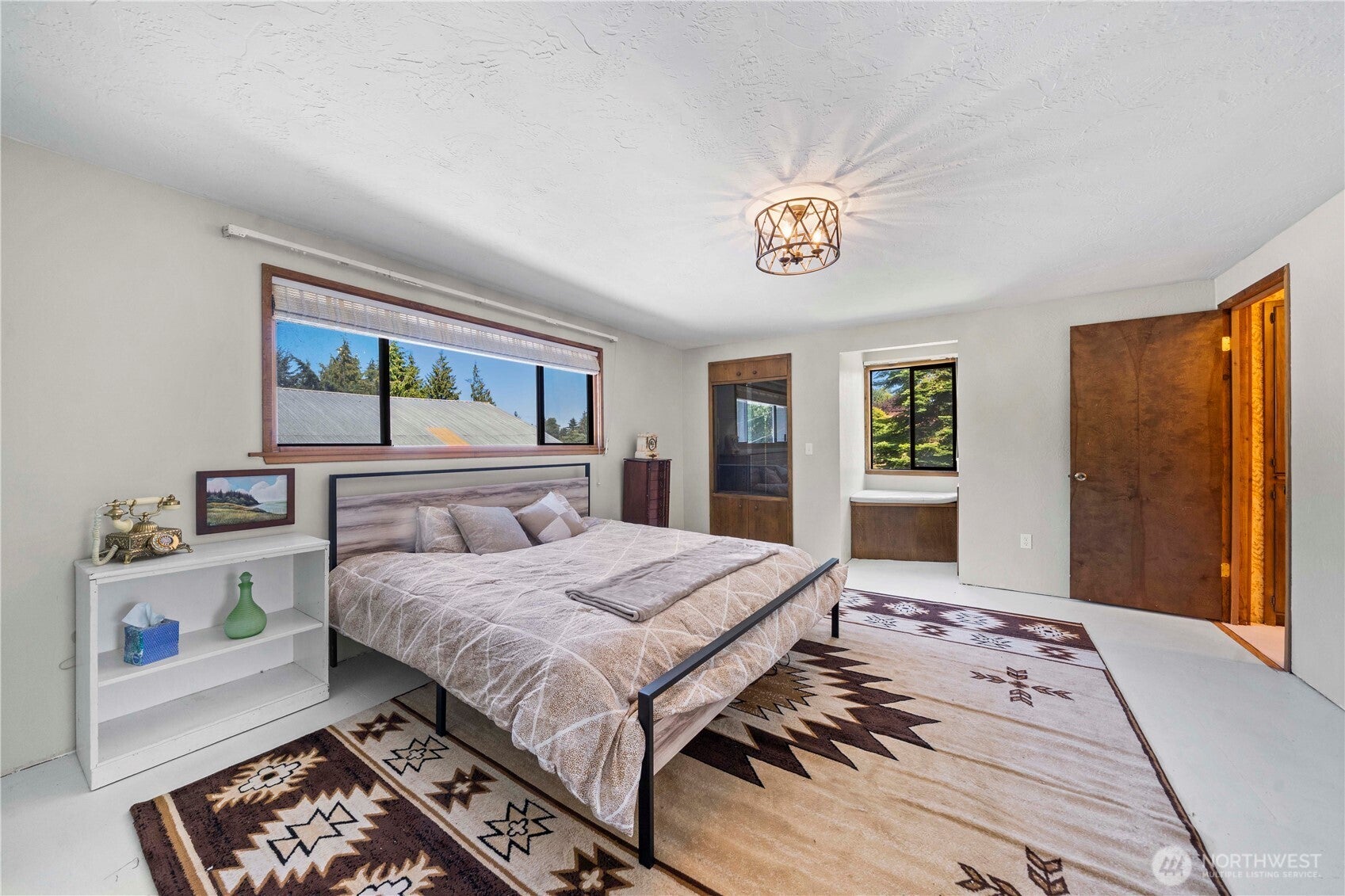 Sequim, Washington, 98382, United States, 2 Bedrooms Bedrooms, ,5 BathroomsBathrooms,Residential,Active,1900162