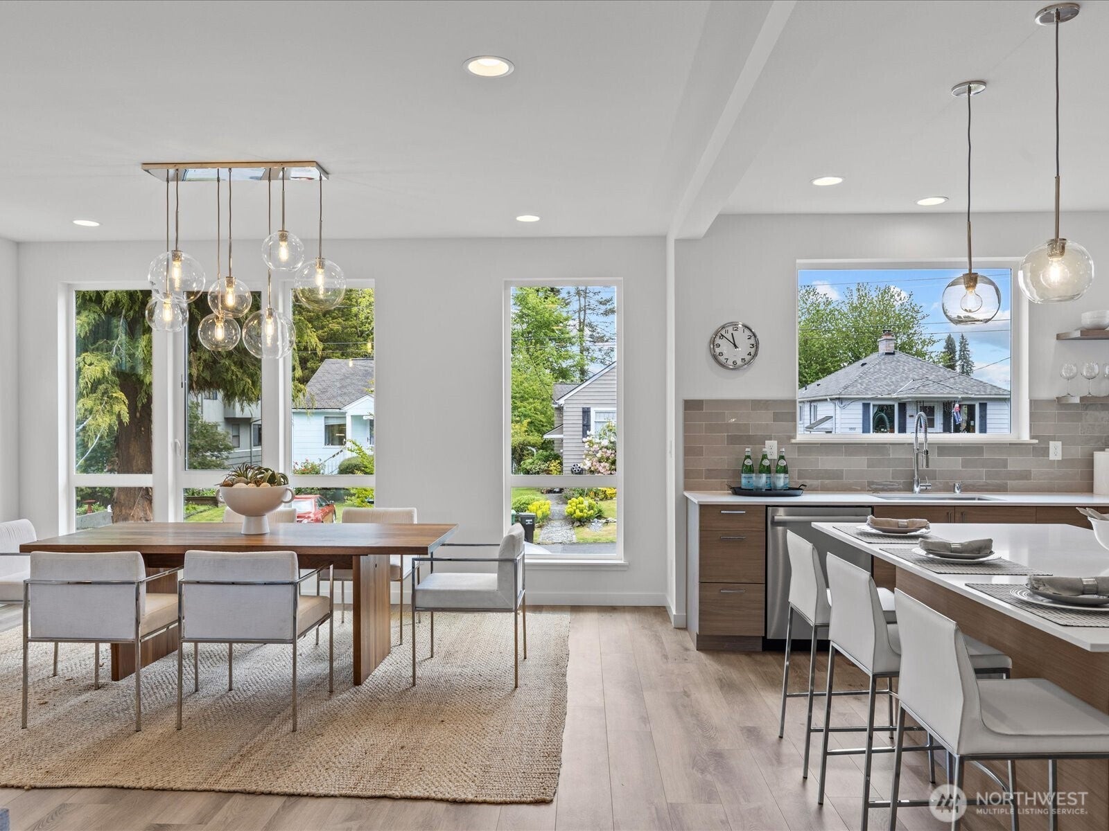 Seattle, Washington, 98117, United States, 4 Bedrooms Bedrooms, ,4 BathroomsBathrooms,Residential,Active,1996697