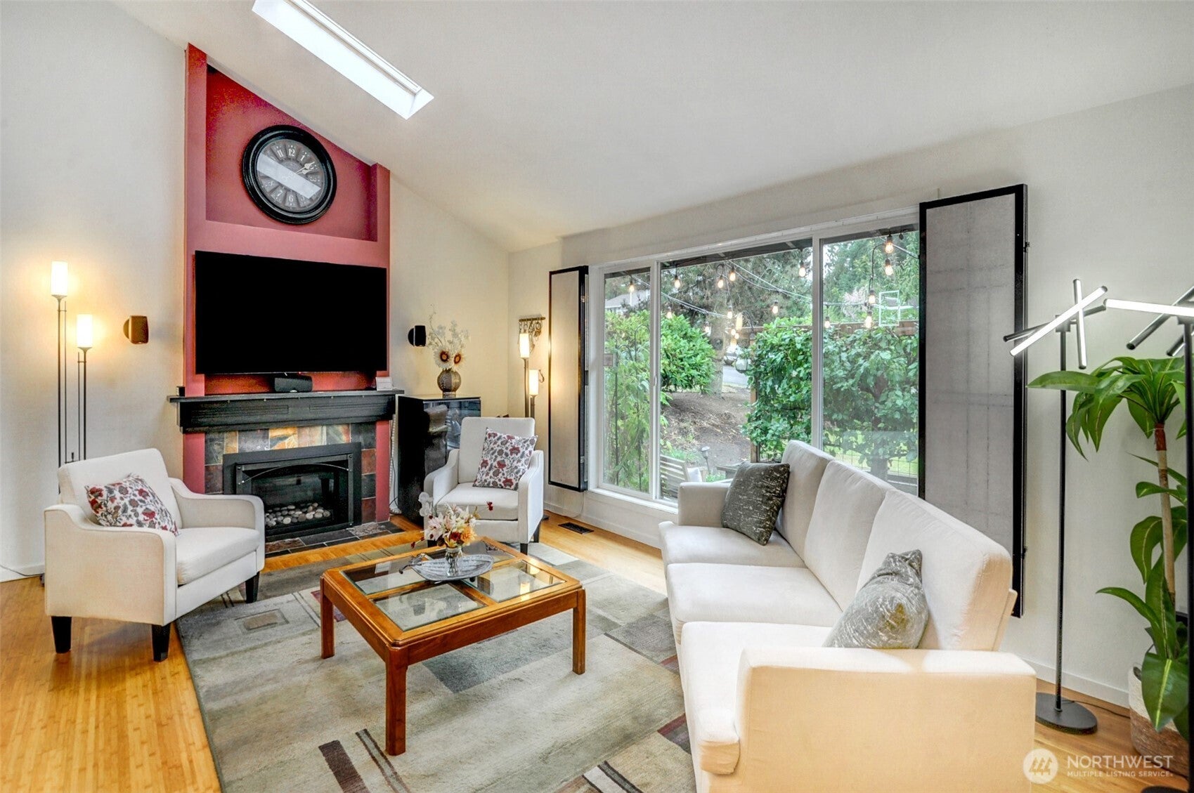 Redmond, Washington, 98052, United States, 4 Bedrooms Bedrooms, ,3 BathroomsBathrooms,Residential,Active,1863316