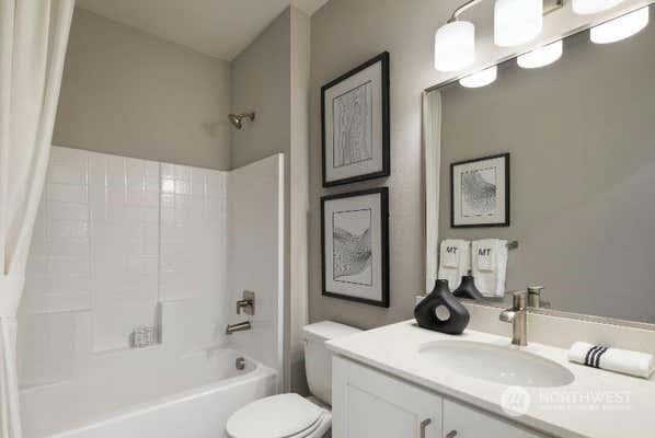 19319 NE 69TH CIR UNIT 204, REDMOND, WA 98052, photo 5 of 9